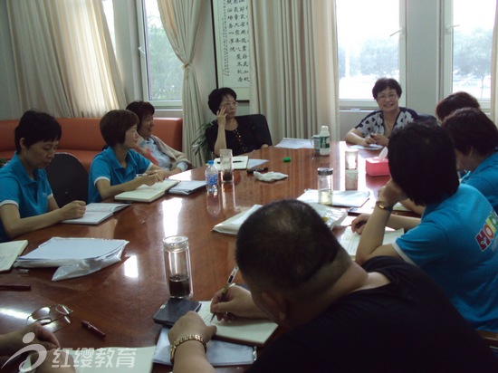 紅纓直營(yíng)園工作會(huì)議楊瑛董事長(zhǎng)分享心靈雞湯