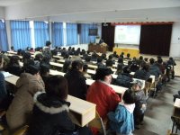 組織家長學(xué)習(xí)“手足口“的預(yù)防知識。